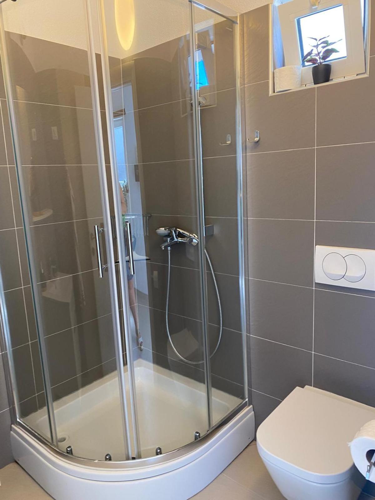 Villa Pina Tisno Apartment Zonsa 2 Pers Eksteriør bilde